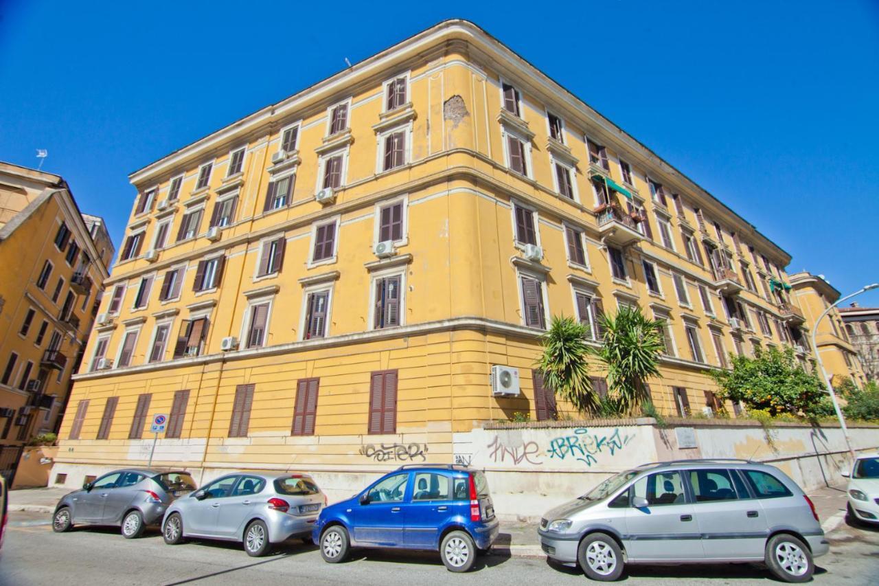 Porta Portese Colorful Flat Rome Extérieur photo